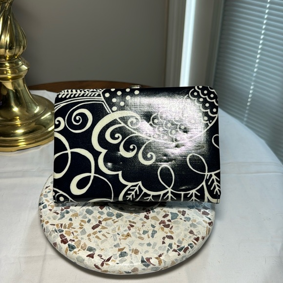 Vera Bradley hard back photo album - retired - Picture 1 of 3